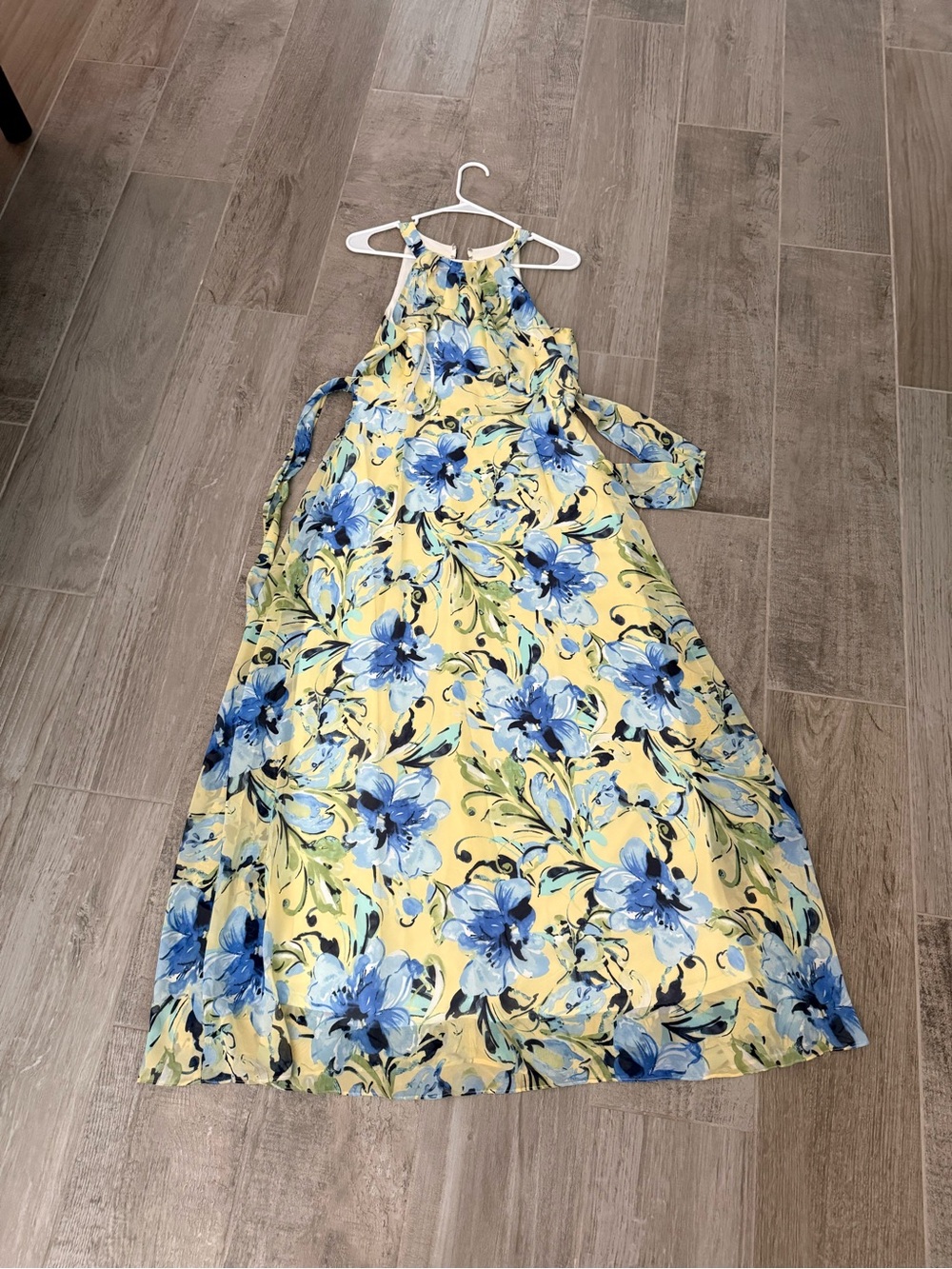Gorgeous high neck dress
